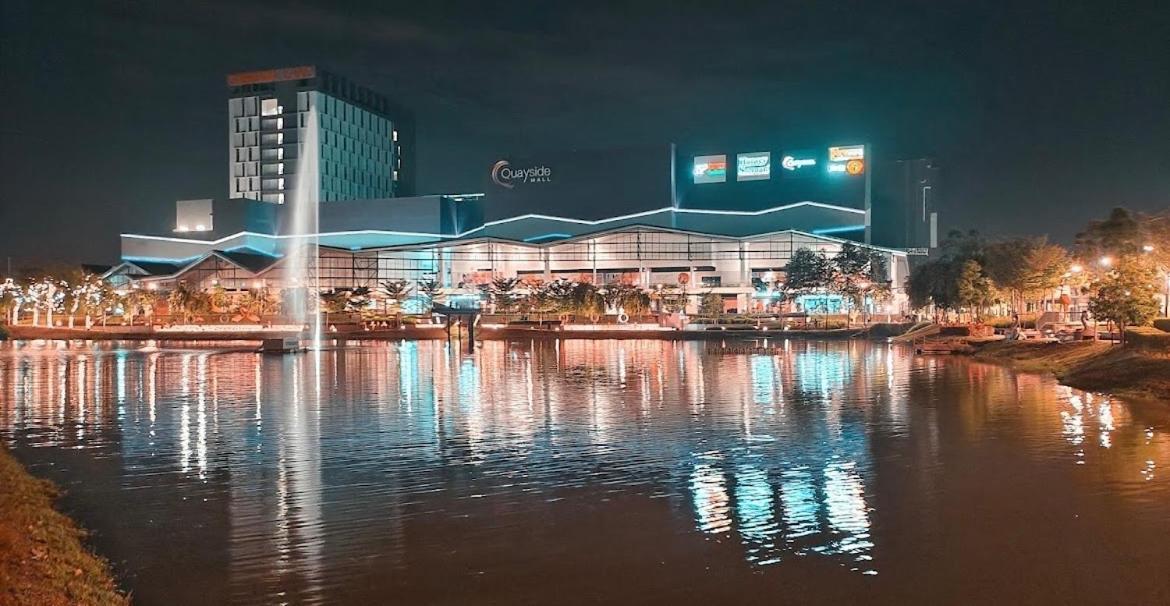 Quayside Cove Homestay - Corner House, Shah Alam Rimbayu Netflix Syok Tv Bbq Exteriör bild